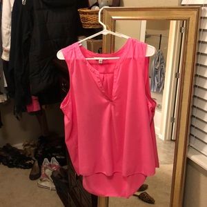 Woman’s pink tank top